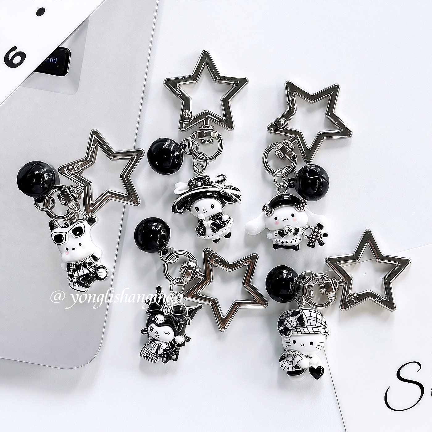 Vintage Y2k Sanrio Hello Kitty – Phone Cases With Charms Bewertung und Preis